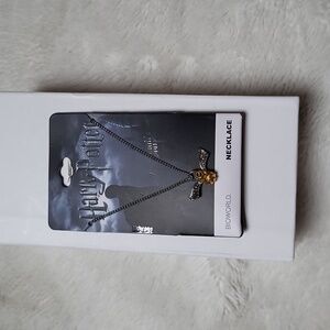 HARRY POTTER Golden Snitch Necklace! NWT!